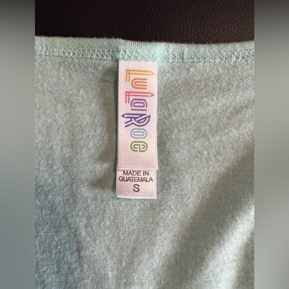 LuLaRoe Classic T Mint Green Sz Small - Picture 2 of 6